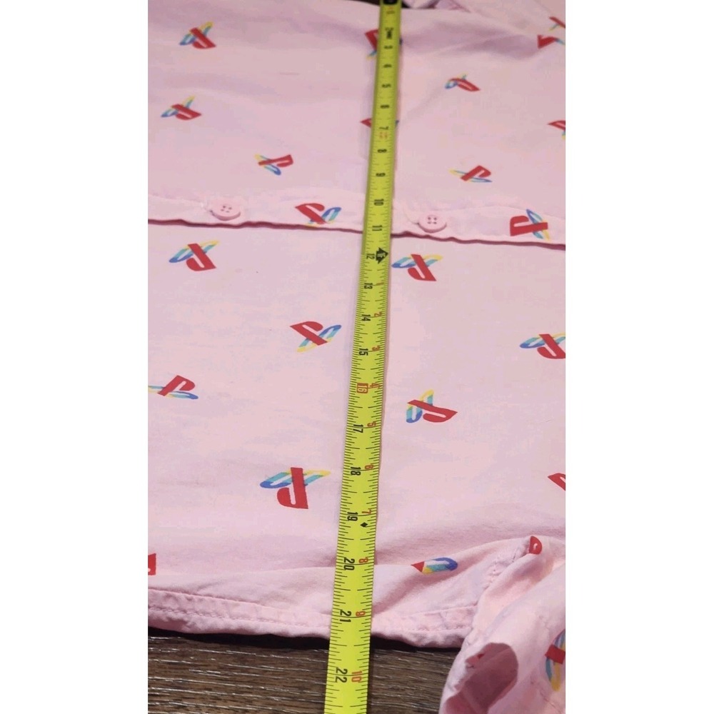 Sony PlayStation Men's Shirt Size L Pink Button Up Short Sleeve All Over Print - Picture 5 of 6